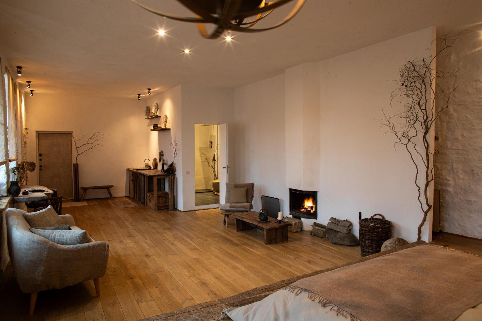N O C T U R N E Apartment Kamianets-Podilskyi Luaran gambar